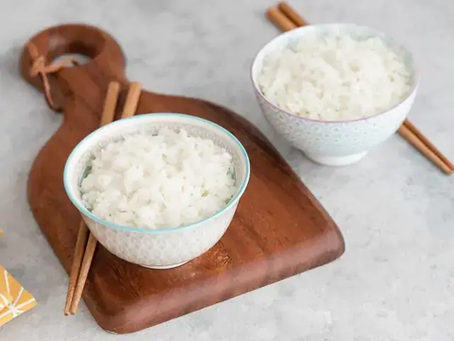 Cách Nấu Cơm Cho 1 Người Ăn: Hướng Dẫn Chi Tiết Từ A-z Cho Người Độc Thân