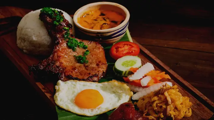 Cách Nấu Cơm Sườn Ngon Chuẩn Vị Nhà Hàng