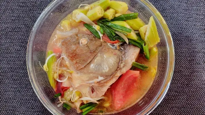 Cách Nấu Đầu Cá Ngon: Bí Quyết Từ A-z Cho Món Ăn Đậm Đà, Bổ Dưỡng Cách Nấu Đầu Cá Ngon: Bí Quyết Từ A-z Cho Món Ăn Đậm Đà, Bổ Dưỡng