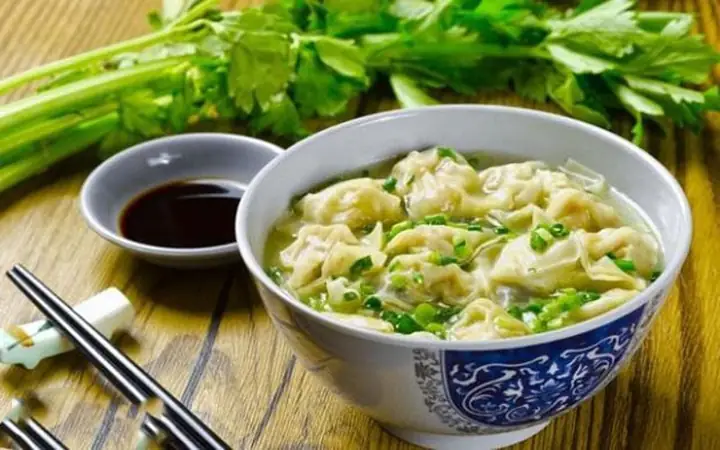 Cách Nấu Hoành Thánh Nước Lèo Chuẩn Vị Ngon Ngọt Từ Đầu Bếp Chuyên Nghiệp Cách Nấu Hoành Thánh Nước Lèo Chuẩn Vị Ngon Ngọt Từ Đầu Bếp Chuyên Nghiệp