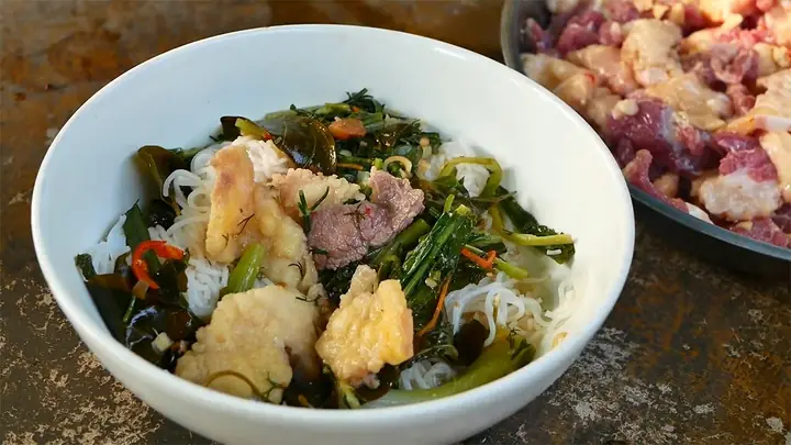 Cách Nấu Lẩu Bò Lá Giang Chuẩn Vị, Thơm Ngon Tại Nhà