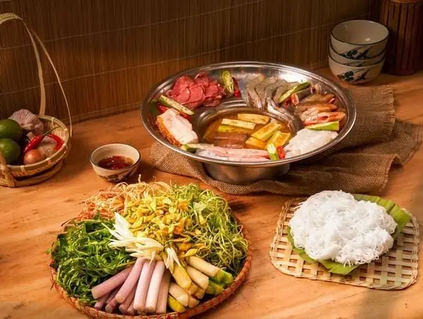 Cách Nấu Lẩu Cá Linh Bông Điên Điển Chuẩn Vị Miền Tây