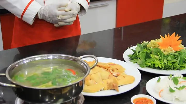 Cách Nấu Lẩu Gà Chanh Ớt Thơm Ngon Chuẩn Vị Tại Nhà Cách Nấu Lẩu Gà Chanh Ớt Thơm Ngon Chuẩn Vị Tại Nhà