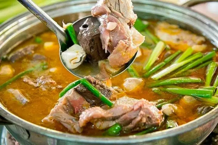 Hướng Dẫn Chi Tiết Cách Nấu Lẩu Gà Vịt Thơm Ngon, Chuẩn Vị Tại Nhà