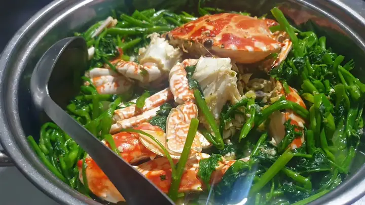 Cách Nấu Lẩu Ghẹ Rau Muống Thơm Ngon Chuẩn Vị Tại Nhà Cách Nấu Lẩu Ghẹ Rau Muống Thơm Ngon Chuẩn Vị Tại Nhà