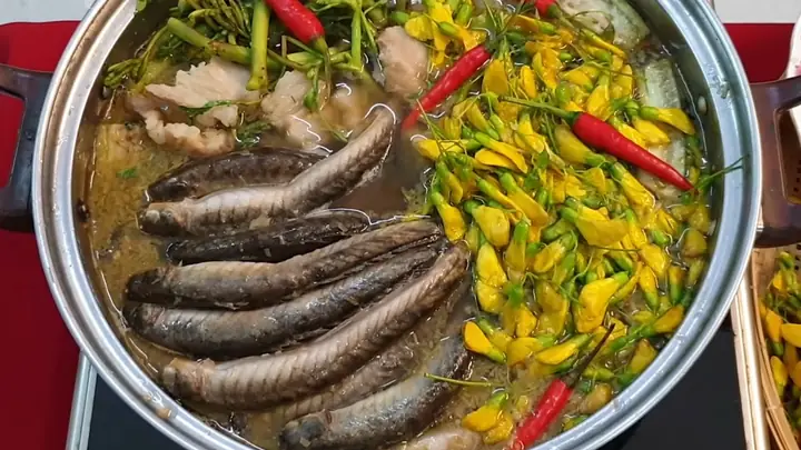 Cách Nấu Lẩu Mắm Cá Kèo Chuẩn Vị Miền Tây Sông Nước Cách Nấu Lẩu Mắm Cá Kèo Chuẩn Vị Miền Tây Sông Nước