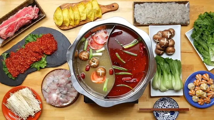 Cách Nấu Lẩu Xuyên Tiêu: Hướng Dẫn Chi Tiết Từ A-z Cho Bữa Tiệc Gia Đình