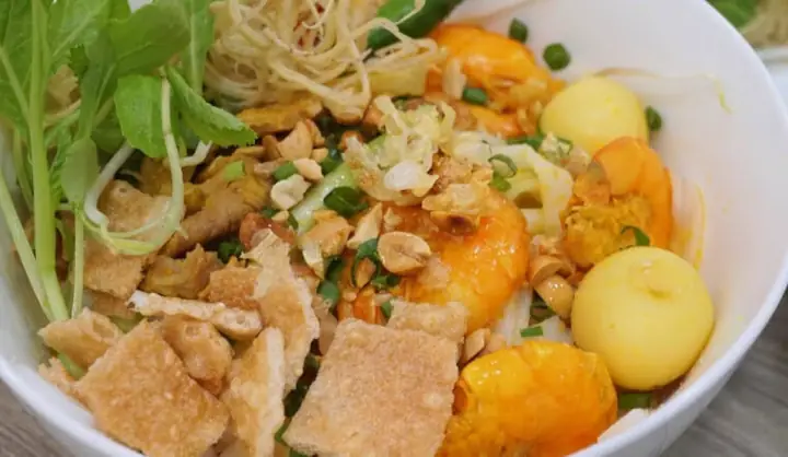 Cách Nấu Mì Quảng Phú Chiêm Chuẩn Vị Quê Hương Quảng Nam