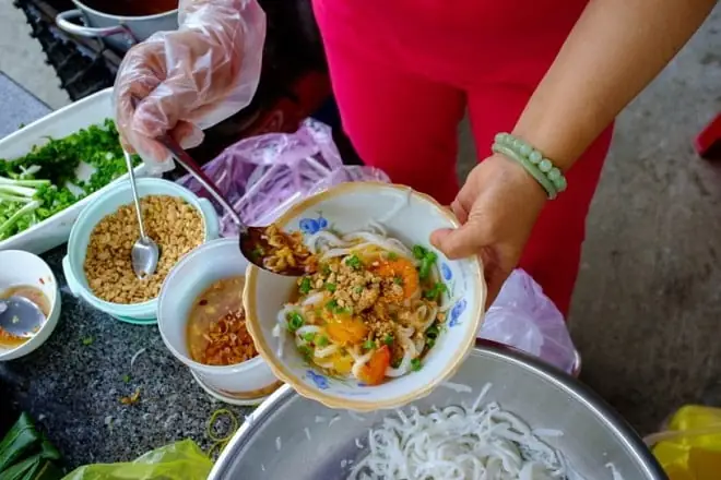 Cách Nấu Mì Quảng Phú Chiêm Chuẩn Vị Quê Hương Quảng Nam