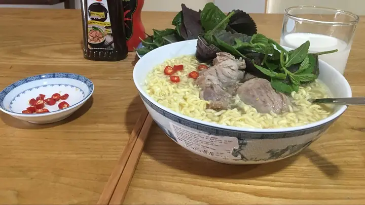 Cách Nấu Mì Xương Heo Chuẩn Vị, Đậm Đà Cho Bữa Sáng Trọn Vẹn