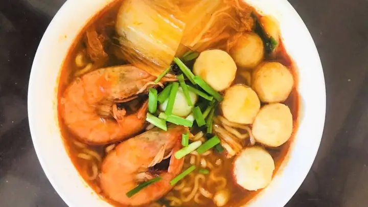 Cách Nấu Mì Yeul Cay