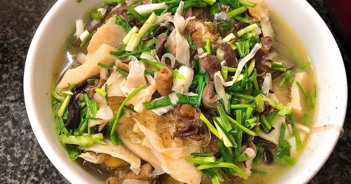 Cách Nấu Miến Dong Với Lòng Gà Ngon Ngọt, Không Tanh, Dễ Làm Tại Nhà