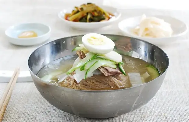 Cách Nấu Miến Lạnh Hàn Quốc Chuẩn Vị Ngon Tại Nhà