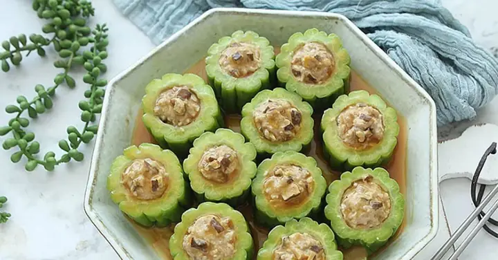 Cách Nấu Mướp Đắng Với Thịt: 5 Biến Tấu Thơm Ngon, Bổ Dưỡng Cho Bữa Cơm Gia Đình