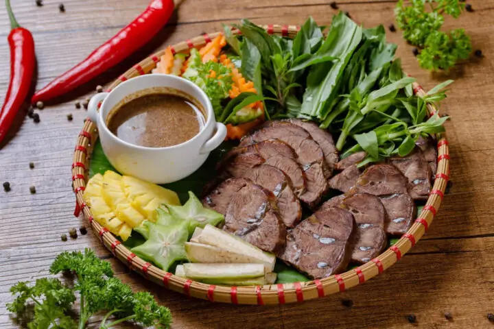 Cách Nấu Nạm Bò Miền Bắc Thấm Đẫm Vị, Không Khí Gia Truyền