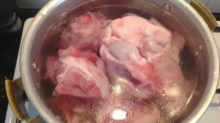 Cách Nấu Nước Hầm Xương Cho Bé Chuẩn Vị Và Dinh Dưỡng