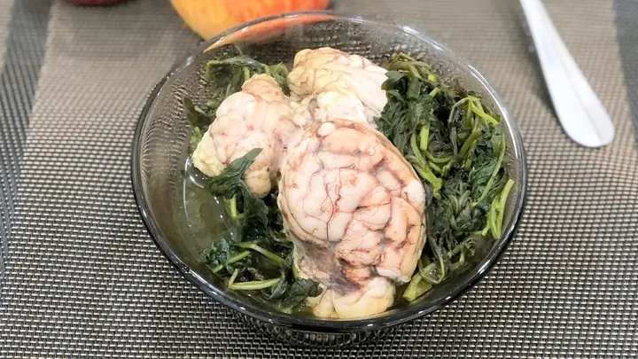 Cách Nấu Óc Lợn Với Ngải Cứu: Hướng Dẫn Chi Tiết Và Những Lưu Ý Quan Trọng Về Dinh Dưỡng