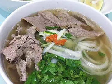 Cách Nấu Phở Bò Tái Chín Chuẩn Vị Hà Nội Tại Nhà