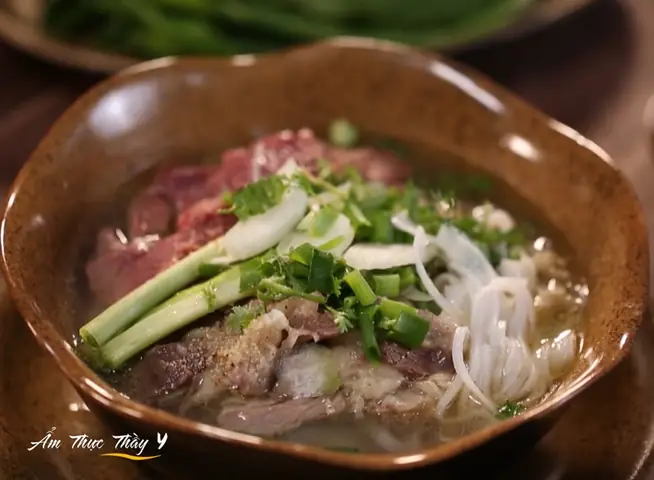 Cách Nấu Phở Bò Tái Chín Chuẩn Vị Hà Nội Tại Nhà