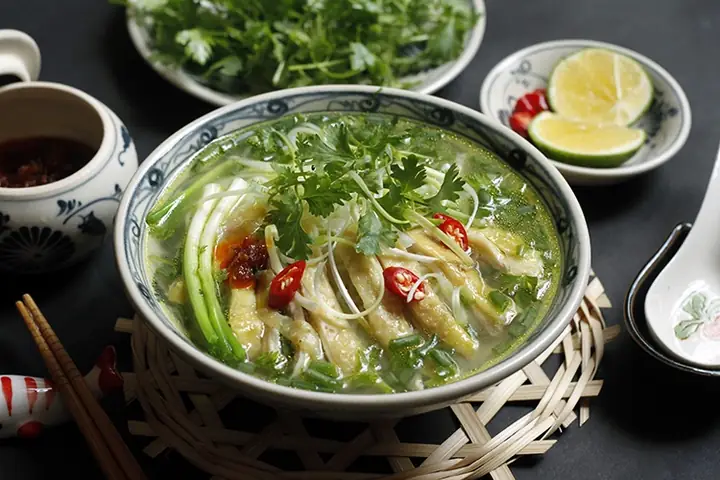 Cách Nấu Phở Gà Món Ngon Mỗi Ngày Cách Nấu Phở Gà Món Ngon Mỗi Ngày