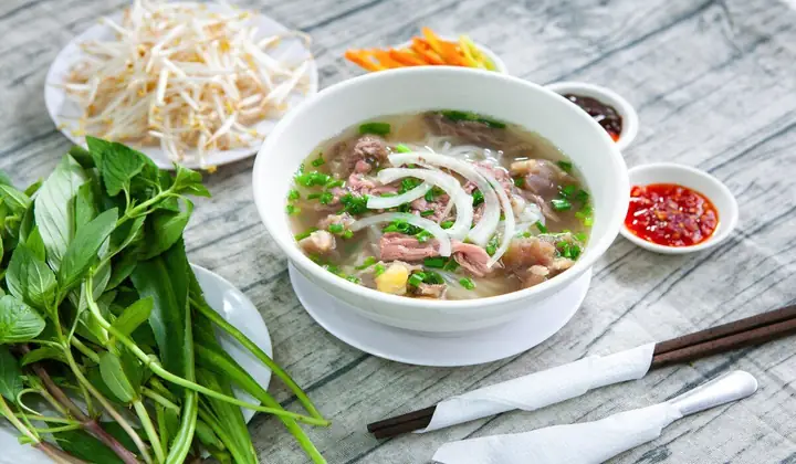Cách Nấu Phở Gói Ngon Chuẩn Vị Nhà Hàng Tại Nhà