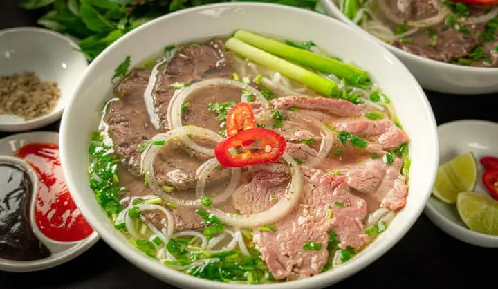 Cách Nấu Phở Ngon Như Ngoài Hàng: Hướng Dẫn Chi Tiết Từ A-z