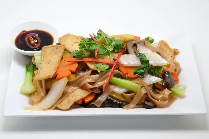Cách Nấu Phở Xào Chay Thơm Ngon, Chuẩn Vị Tại Nhà