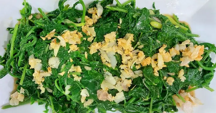 Cách Nấu Rau Dớn Xào Tỏi Ngon Chuẩn Vị, Giữ Được Độ Giòn Tươi