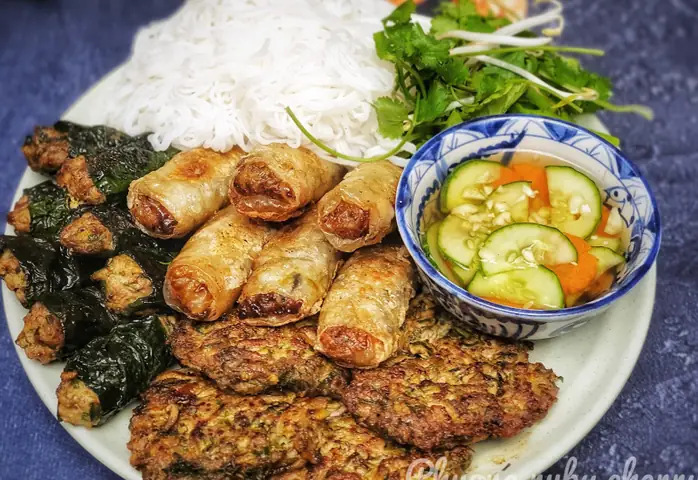 Cách Nấu Rươi Xúc Bánh Đa Cách Nấu Rươi Xúc Bánh Đa