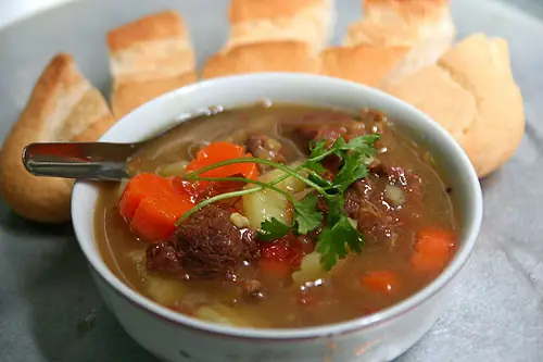 Cách Nấu Sốt Vang Dê Chuẩn Vị Nhà Hàng, Thơm Ngon Khó Cưỡng