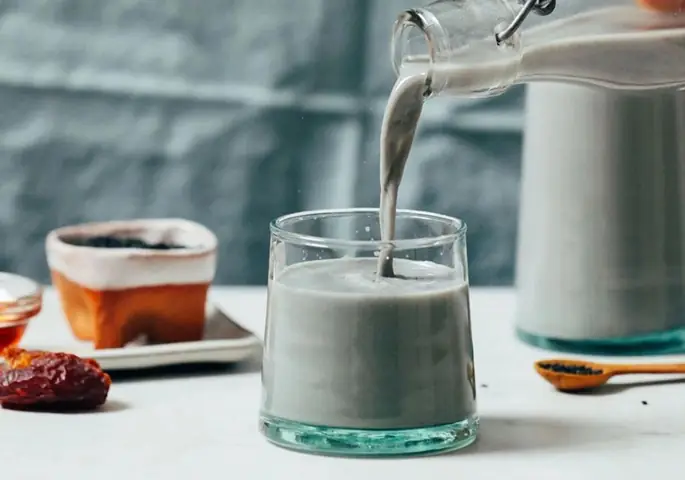 Cách Nấu Sữa Hạnh Nhân Óc Chó Đậu Đen Thơm Ngon Bổ Dưỡng Tại Nhà
