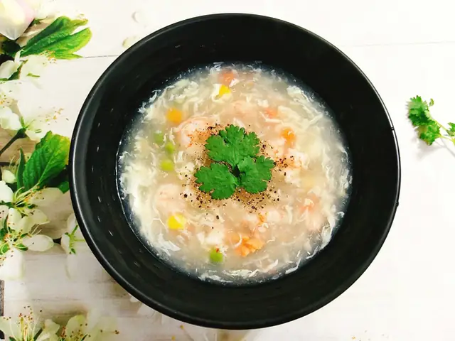 Cách Nấu Súp Tôm Cà Rốt Thơm Ngon, Bổ Dưỡng Cho Bữa Cơm Gia Đình