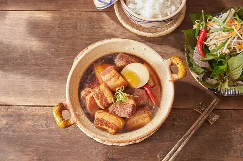 Cách Nấu Thịt Ba Chỉ Kho Ngon Chuẩn Vị, Mềm Rục Không Bị Khô