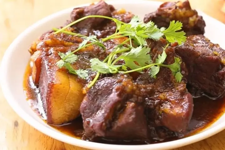 Cách Nấu Thịt Bò Bung Thơm Ngon, Mềm Mại Không Bị Hôi