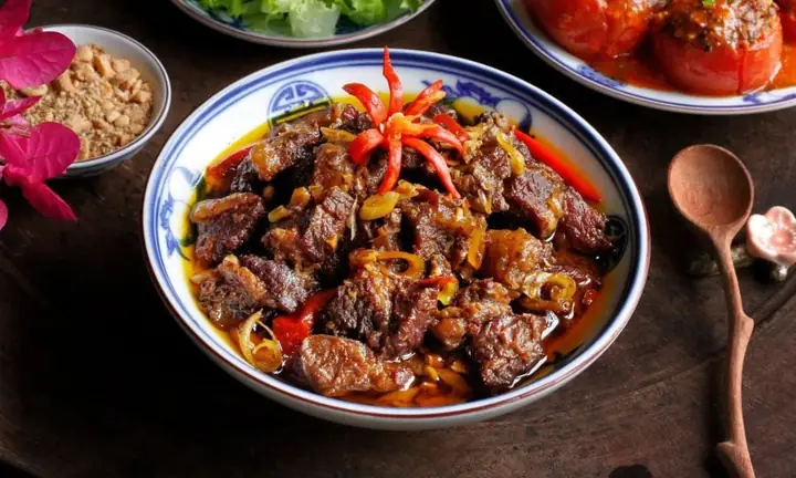 Cách Nấu Thịt Bò Kho Tàu Miền Trung Chuẩn Vị, Đậm Đà Khó Cưỡng