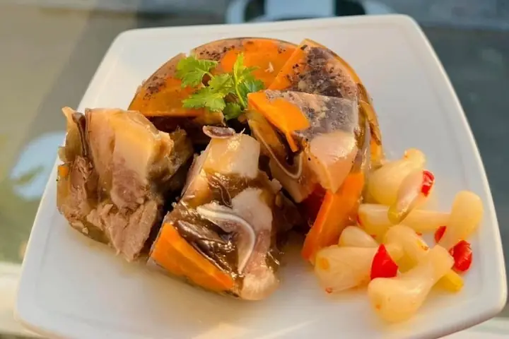 Cách Nấu Thịt Đông Gà Và Lợn Chuẩn Vị, Ngon Miệng Cho Ngày Se Lạnh Cách Nấu Thịt Đông Gà Và Lợn Chuẩn Vị, Ngon Miệng Cho Ngày Se Lạnh