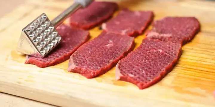 Cách Nấu Thịt Đông Nhanh Mềm: Bí Quyết Giữ Trọn Vẹn Hương Vị Ngày Tết Cách Nấu Thịt Đông Nhanh Mềm: Bí Quyết Giữ Trọn Vẹn Hương Vị Ngày Tết