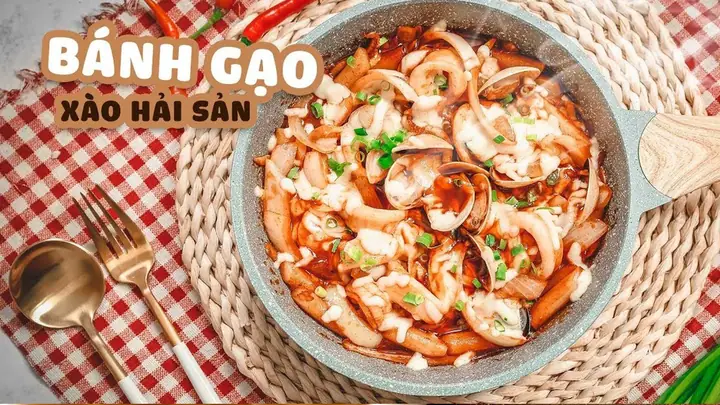 Cách Nấu Tokbokki Hải Sản Chuẩn Vị Hàn Quốc Tại Nhà