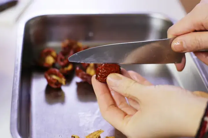 Cách Nấu Trà Nhân Sâm Táo Đỏ: Hướng Dẫn Chi Tiết Từ Chuyên Gia Dinh Dưỡng