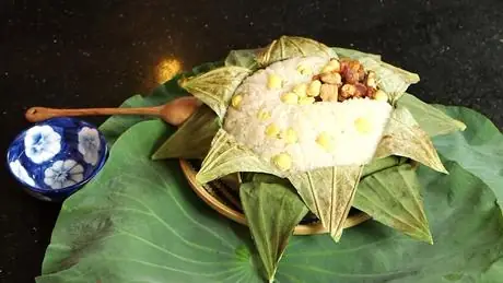 Cách Nấu Xôi Gà Hạt Sen Thơm Ngon, Chuẩn Vị Cho Bữa Sáng Sum Vầy