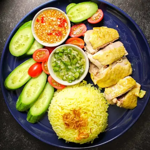 Cách Nấu Xôi Gà Nguyên Con Ngon Chuẩn Vị, Không Bị Nát