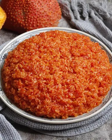 Cách Nấu Xôi Gấc Truyền Thống Chuẩn Vị Bắc, Hạt Nếp Mềm Dẻo, Màu Đỏ Đẹp Tự Nhiên