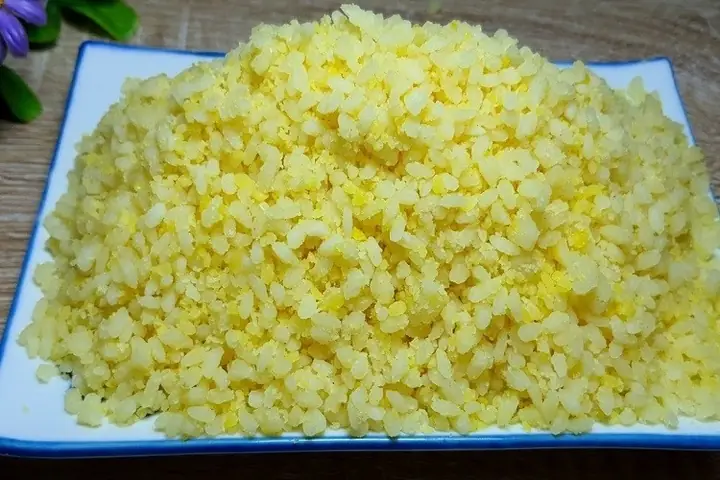 Cách Nấu Xôi Vò Nước Dừa Bằng Nồi Cơm Điện Thơm Ngon, Dẻo Mịn Tại Nhà