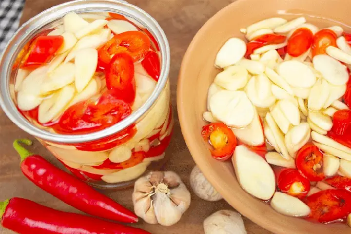 Cách Ngâm Ớt Tỏi Để Được Lâu