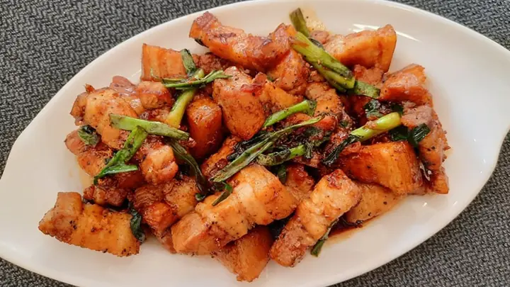 Cách Rang Thịt Ba Chỉ Cháy Cạnh Ngon Nhất