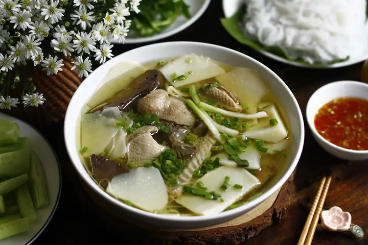 Cách Thái Măng Nấu Vịt Ngon Chuẩn Hương Vị Quê Nhà