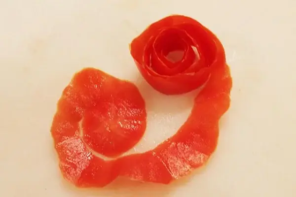 10+ Cách Trang Trí Món Ăn Đãi Tiệc Đơn Giản, Đẹp Mắt Tại Nhà 10+ Cách Trang Trí Món Ăn Đãi Tiệc Đơn Giản, Đẹp Mắt Tại Nhà