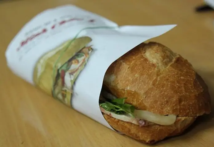 Cách Ủ Bánh Mì Nóng Giòn Chuẩn Nhà Bếp: Bỏ Túi Ngay 5 Mẹo Cực Hay