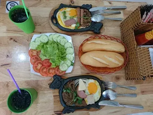 Cách Ướp Bò Né 3 Ngon Chuẩn Vị Nhà Hàng, Bí Quyết Từ Đầu Bếp Chuyên Nghiệp Cách Ướp Bò Né 3 Ngon Chuẩn Vị Nhà Hàng, Bí Quyết Từ Đầu Bếp Chuyên Nghiệp