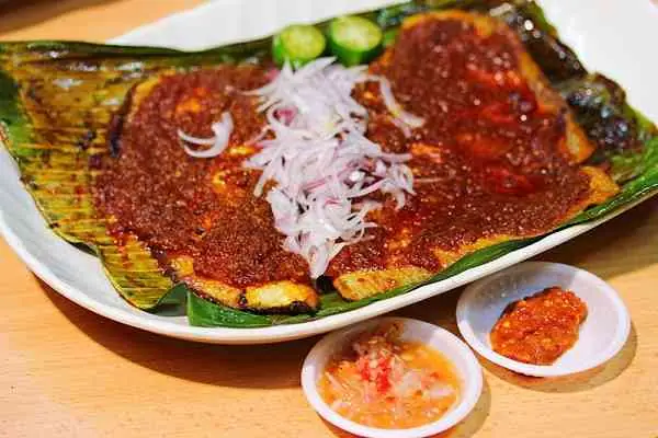 Cách Ướp Cá Đuối Nướng Giấy Bạc Thơm Ngon Chuẩn Vị